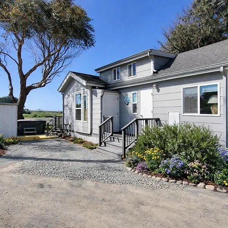 Turtle Rock Rv Resort & Cottages-2